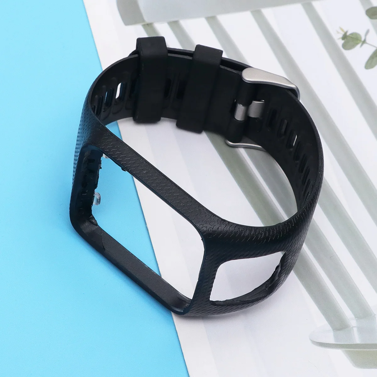 

Silicone Watch Band Adjustable Black Comfortable Breathable Wristband Replacement for Smart Fitness Watch Compatible