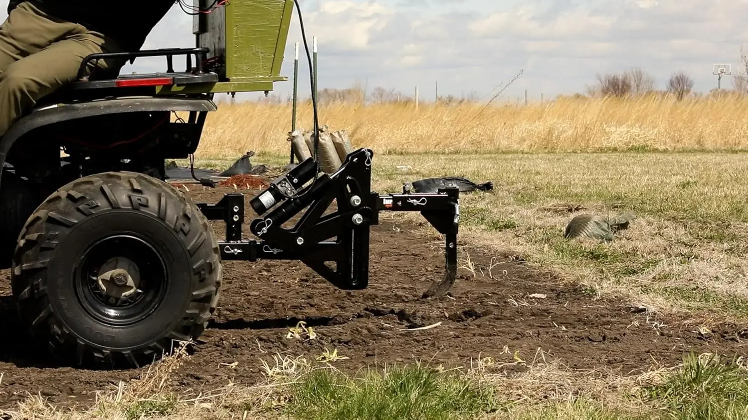 Buster/Furrower Médio para Trabalho Sub-Solo