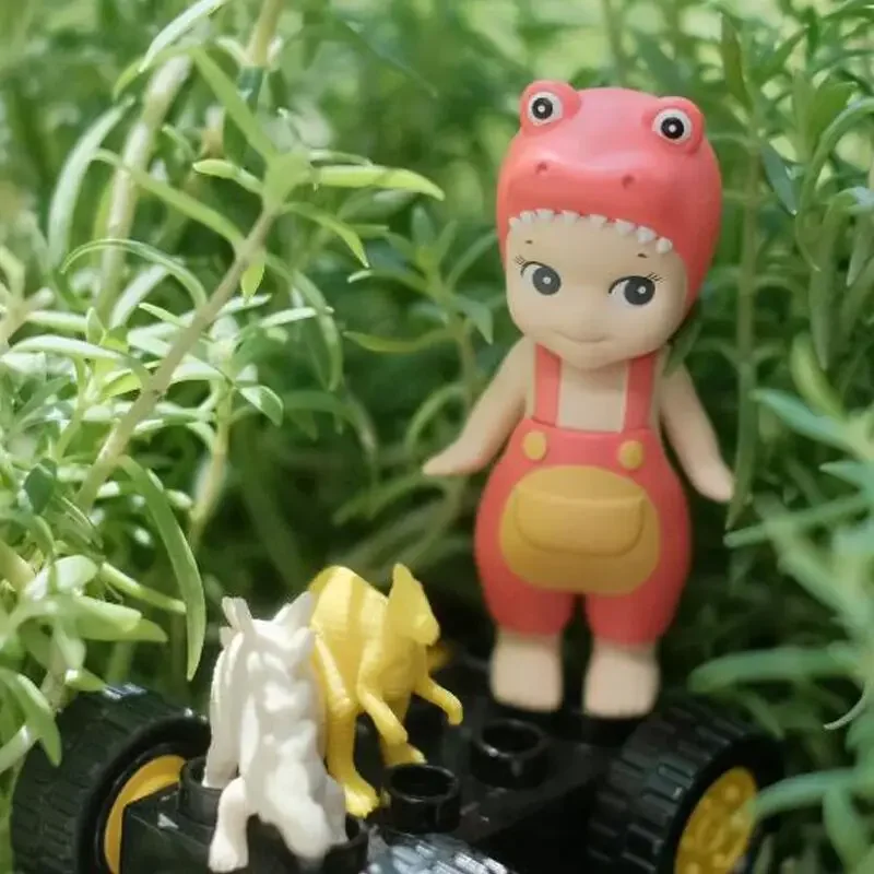 Sonny Angel Blind Box Figurka Dinozaur Seria Anime Figurki Ozdoby Zabawki Prezent Świąteczny Ozdoba na biurko Świąteczne zabawki Prezenty