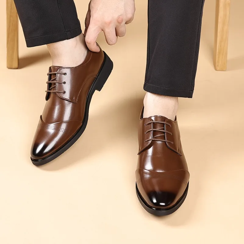 

Men Summer New Casual Business Shoes Perforated Exquisite Gentlemanly Breathable Fashionable Work Banquet Shoes