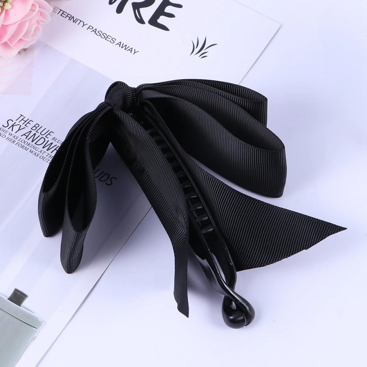 

1Pcs Three Layers Bowknot Ribbon Hair Claw Clip Non Slip Barrette for Women Girls Black Fashionable Stylish Accessory