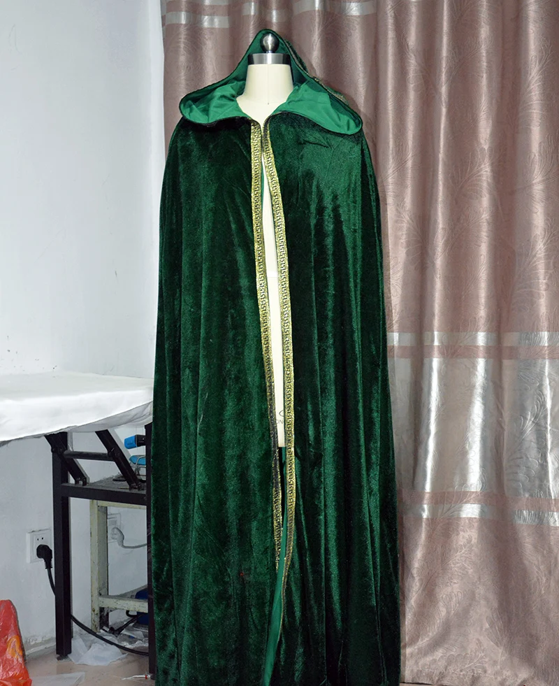 Velvet Cape Hooded cloak halloween costume Wedging Cloak Role playing Cloak