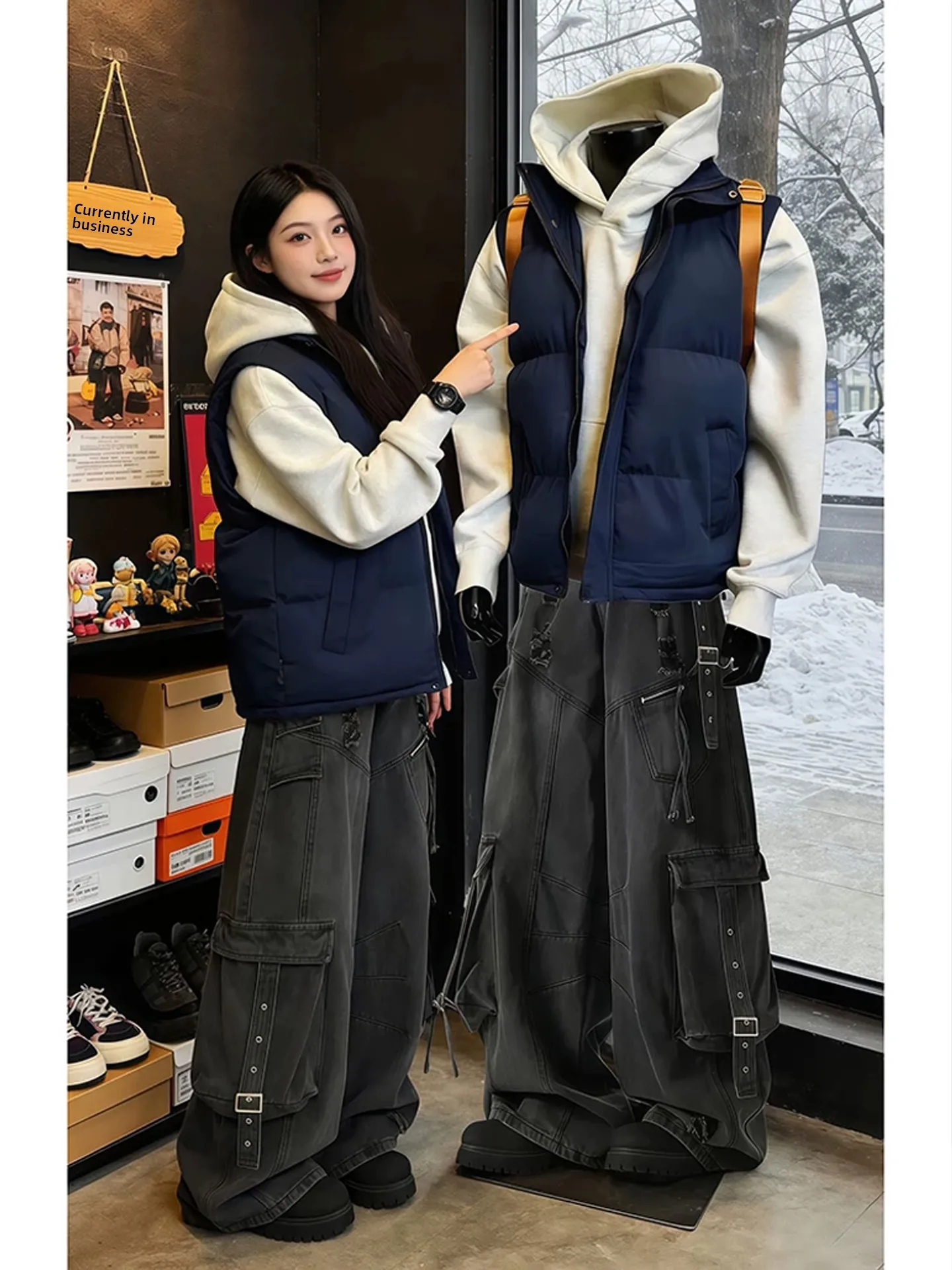 

Blue American Style down Vest Men's Thickened Warm Winter Jacket Shoulder Pad Collarless Cotton Outerwear Zipper Closure