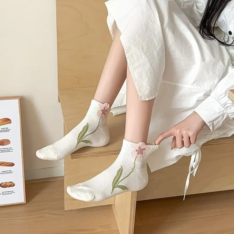 Women Summer Thin White Socks Cute Low Cut Casual Student Socks