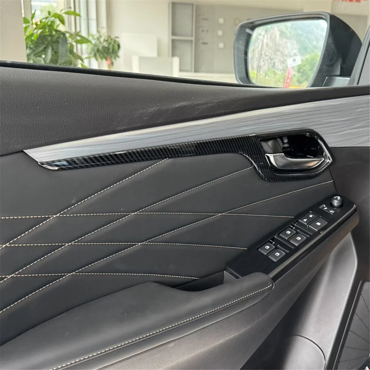 

For Isuzu D-MAX 2023 2024 ABS Carbon Fiber Inside Door Strip Inner Door Handle Cover Trim Car Interior Accessories jasmine