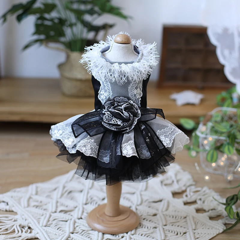 Free Shipping Handmade Dog Clothes Pet Supplies Dress Classic Black White Lace Rose Party One Piece Gown Maltese Yorkie Costume