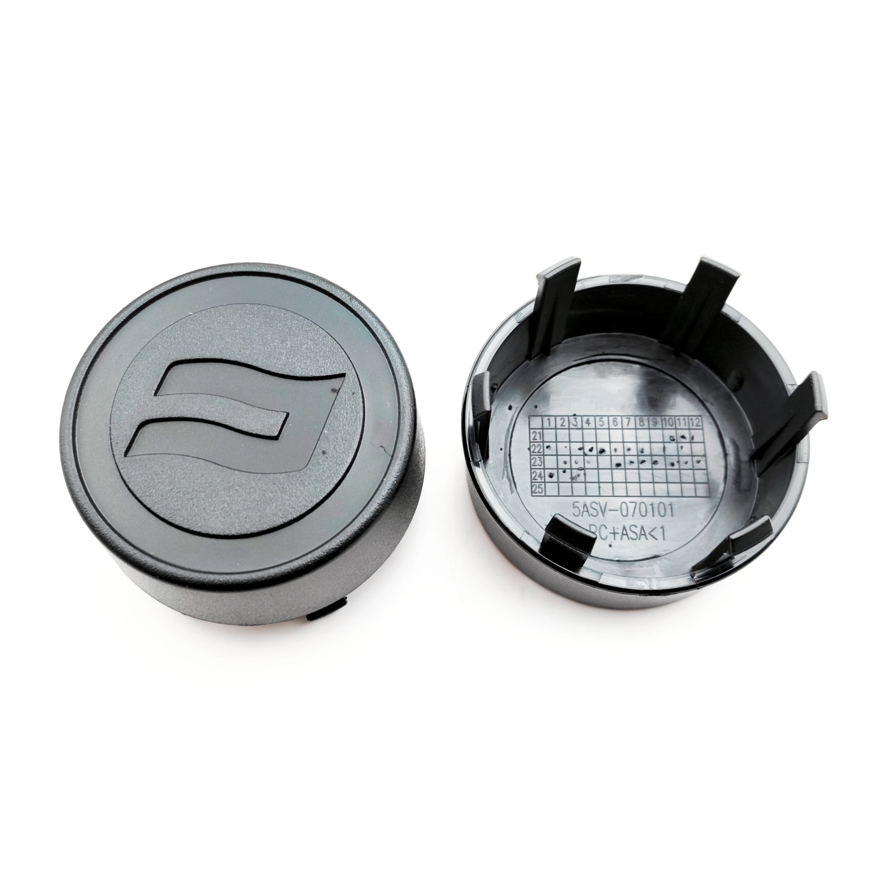

2PCS Rim Cap for CFmoto CForce 520 600 625 800XC 850 1000 UForce 600 800 1000 ZForce 800 Trail 800EX 950 1000 5ASV-070101-6001
