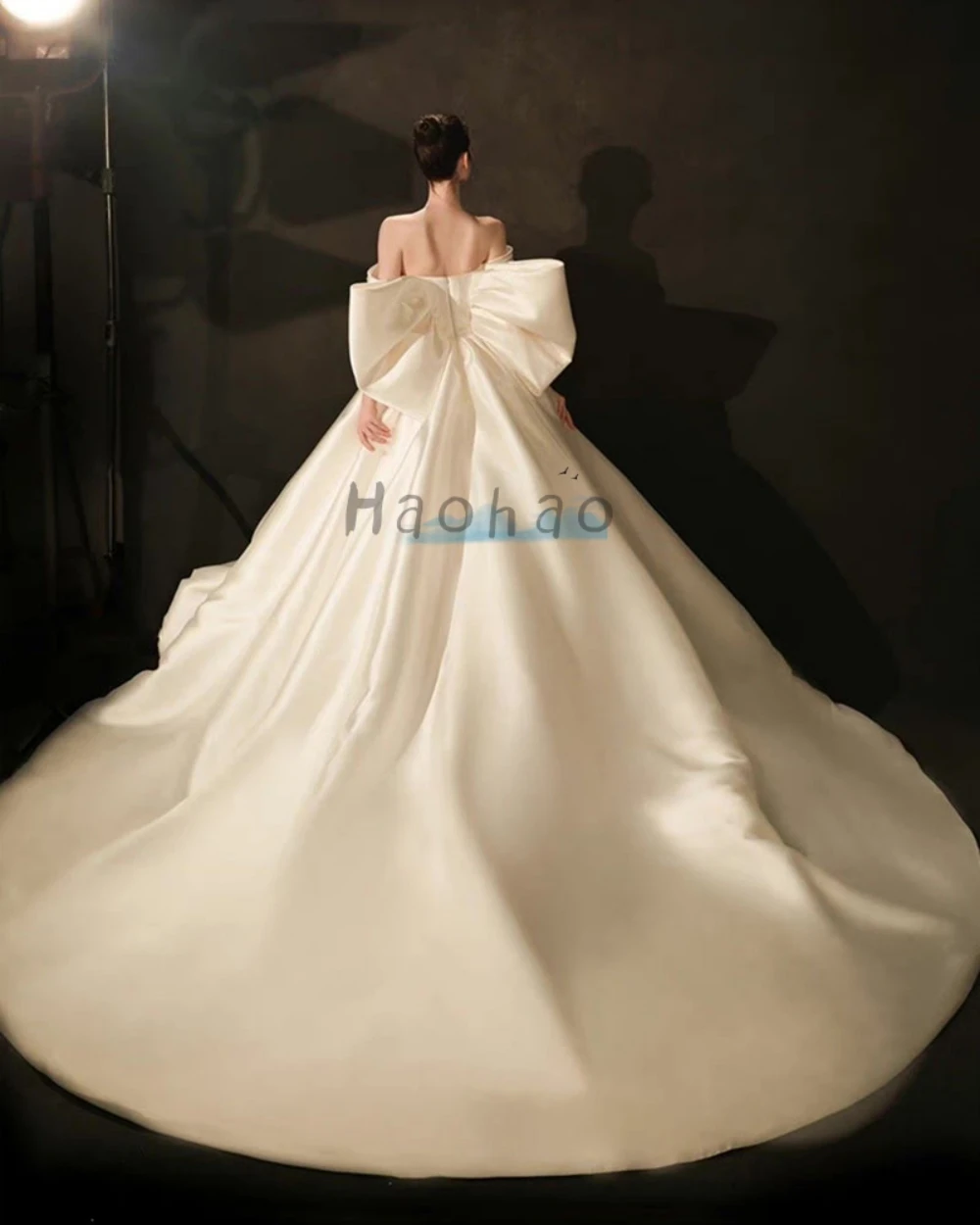 Vestidos de novia de satén con hombros descubiertos, manga corta, escote Corazón, cremallera, espalda plisada, lazo grande, línea A, novedad de 2024