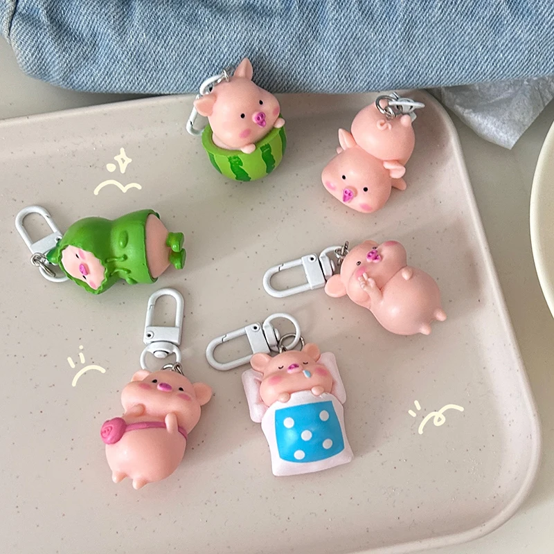 Cute Funny Three-dimensional Piggy Keychain Kawaii Pig Animal Shaped Keyring Bag Mobile Phone Pendant Decoration Accessories