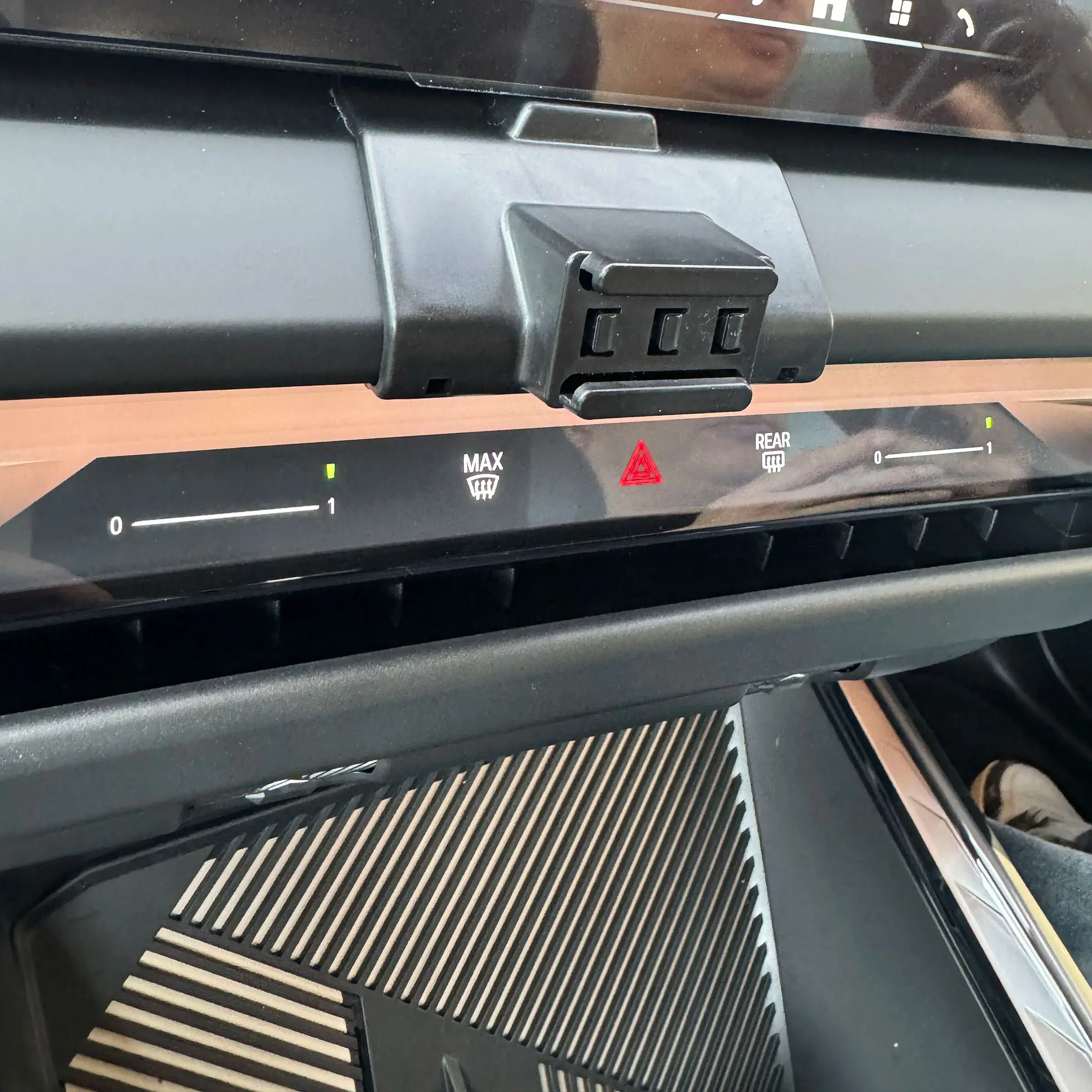 Support de téléphone pour voiture X3 G45 BMW 2025 2024, support fixe spécial, Base réglable, support de charge sans fil solide, accessoires de voiture