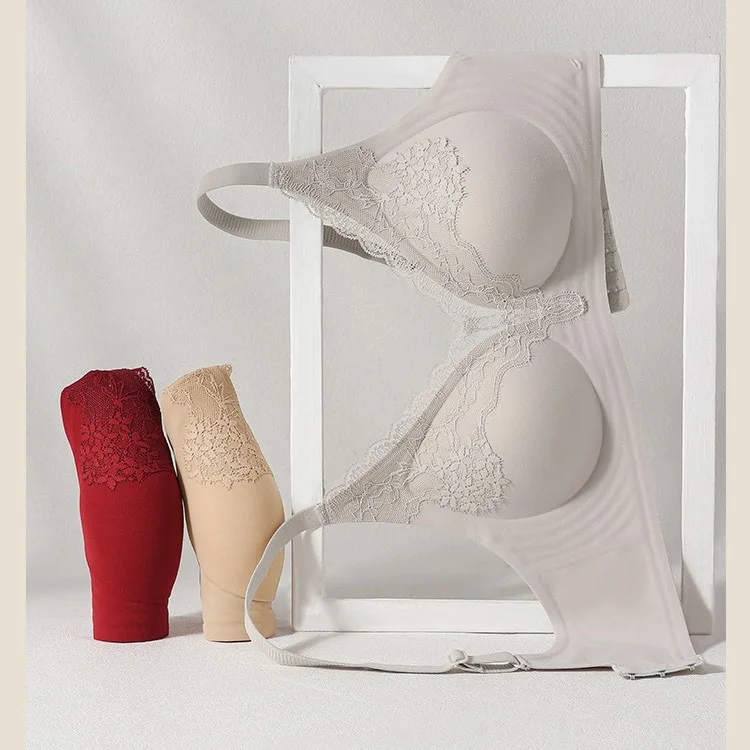 

Кружевное бесшовное нижнее белье без косточек, небольшая сборка груди, мягкая поддержка, противостоковая грудь, дышащий бюстгальтер на спине.