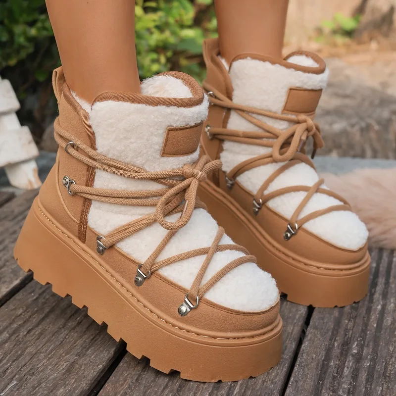 

2026 Winter New Thickened Short-top Warm Women's Boots, Large-sized Thick-soled Fashionable Cross-laced Snow Boots for Women