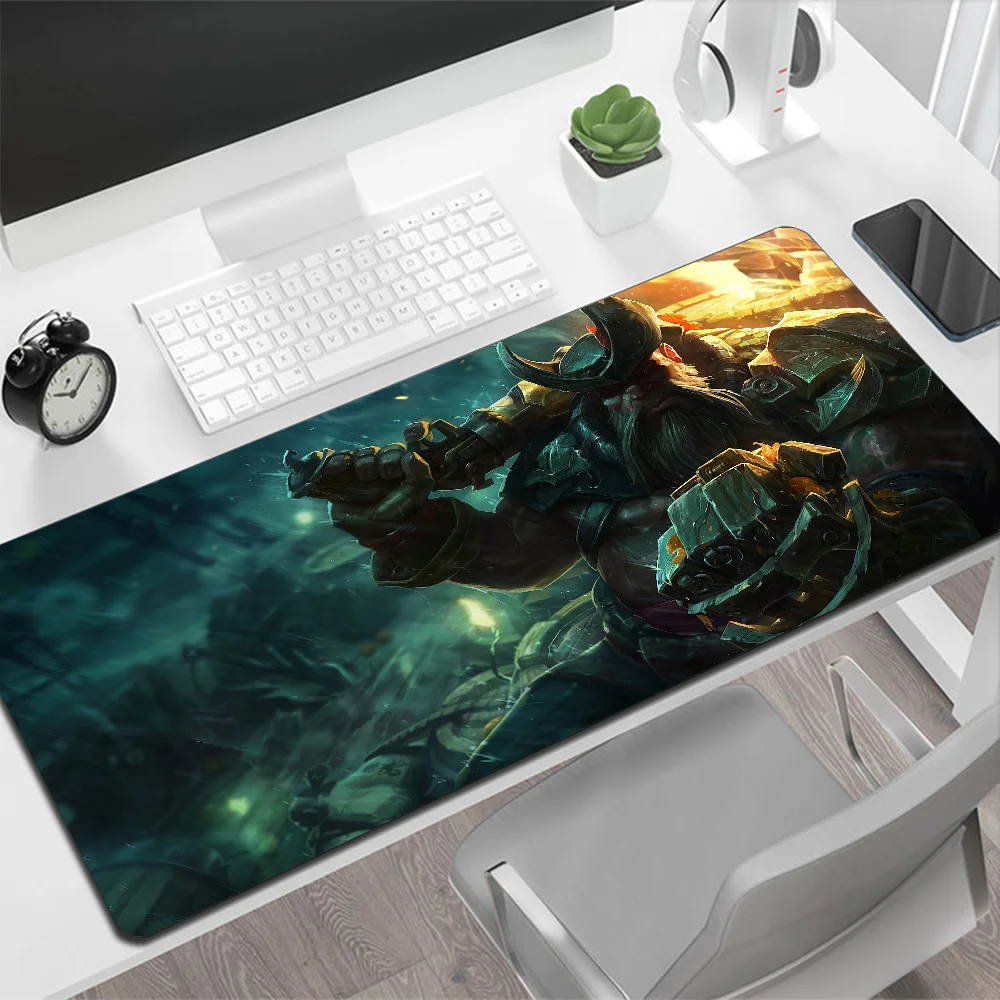 League of Legends Gangplank Large Mouse Pad Gaming Mouse Pad PC Gamer Computer Mouse Mat Big Mousepad Silicone Keyboard Desk Mat