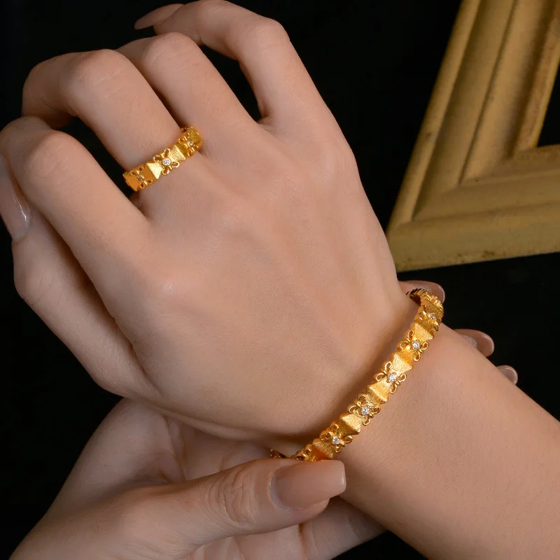 

New Chinese style 24K real gold 9999 flower-shaped butterfly bracelet, versatile fashionable opening design adjustable bracelet