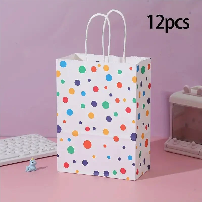 שקיות נייר מנוקדות