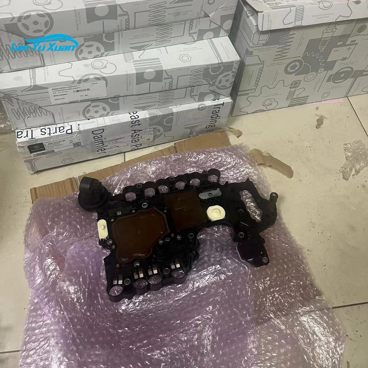 Transmission automatic A0002703300 for  7-speed hybrid dual-clutch transmission control unit 724 Brand new original