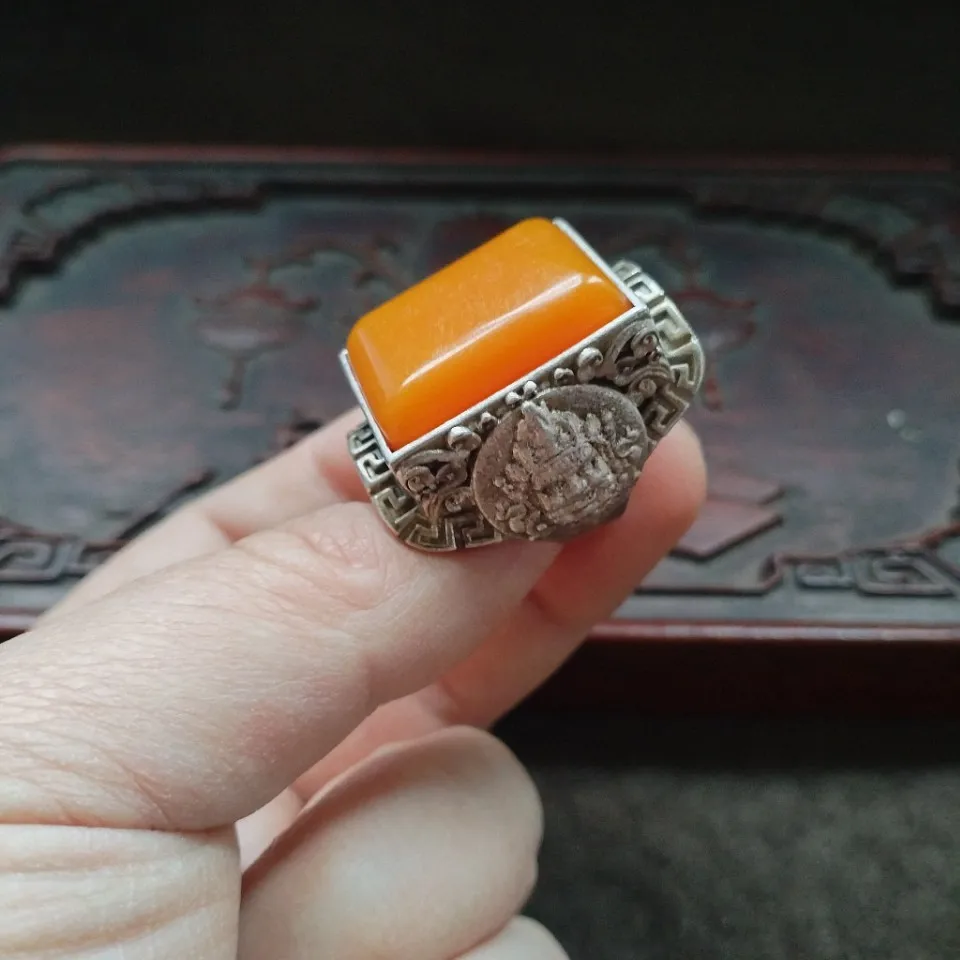 Inlaid Beeswax Ring Yellow God of Wealth Square Ring, Vintage Luxury Exquisite Ancient Craftsmanship Men's Beeswax Ring