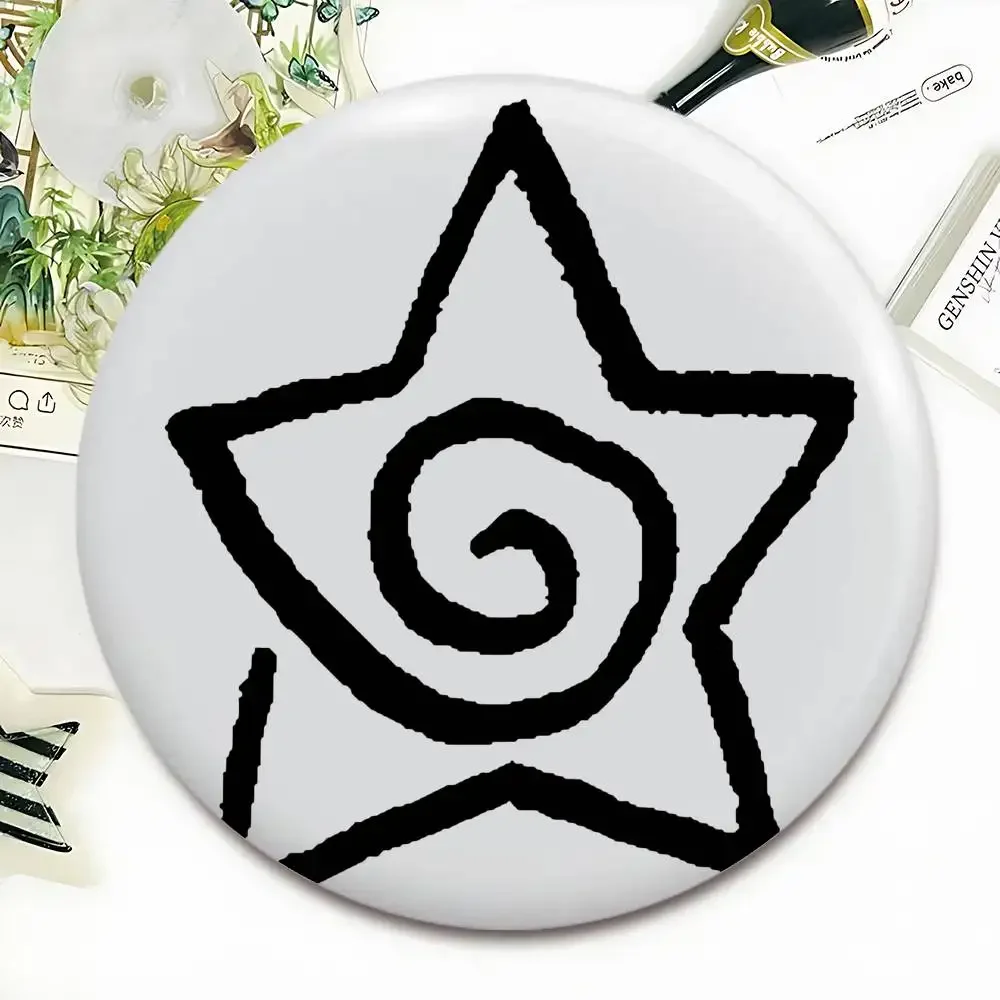 Y-Yoshitomo N-Nara Y2K Ästhetische Weiche Button-Pins Lustige „I Love D-Domo“-Abzeichen-Pins für Freunde, Rucksäcke, Sammlerzubehör – Detail 16