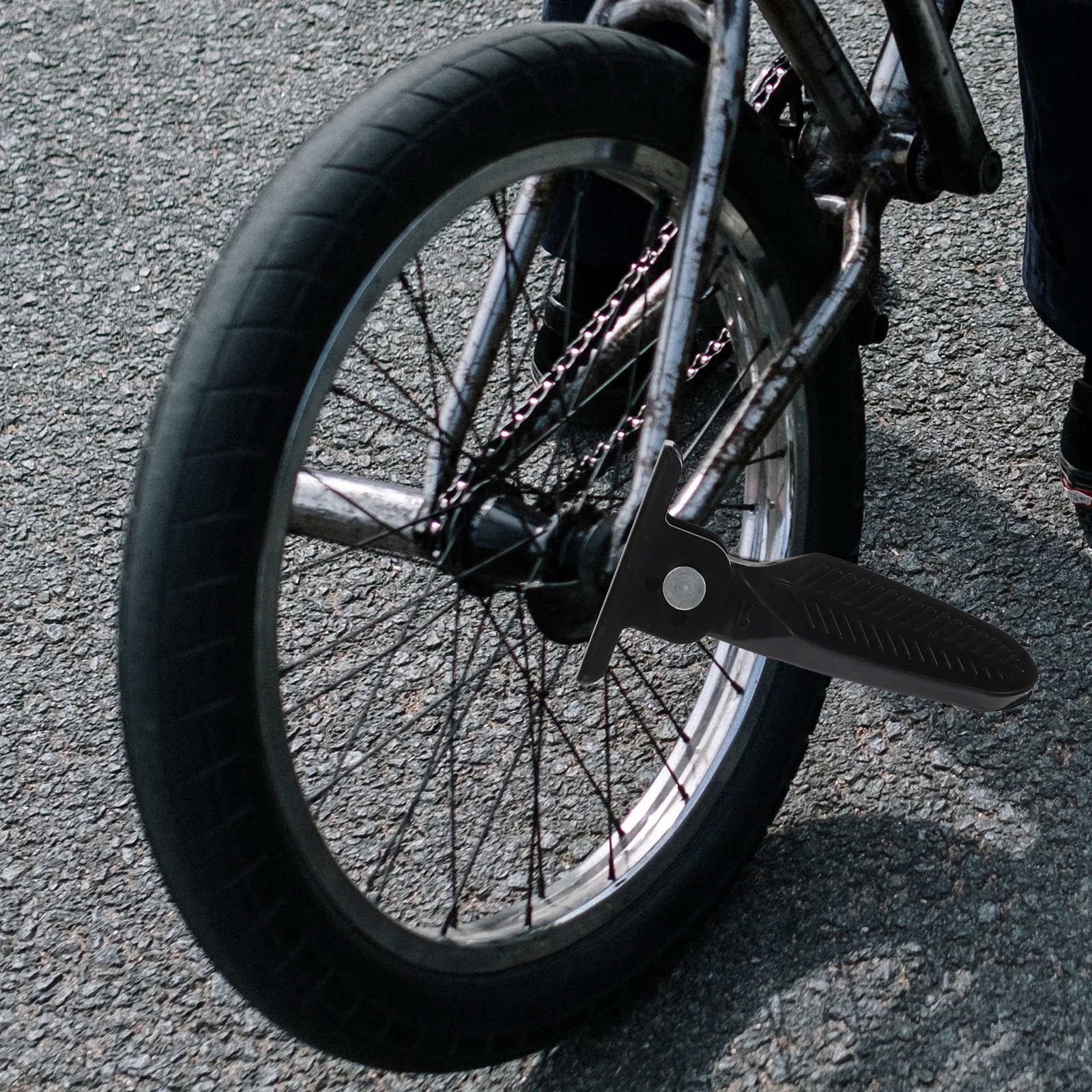 

1Pair Bike Pedals Reinforced Rough Surface Anti-Slip Design Long-Lasting Nylon Material Suitable for Road Mountain and Folding