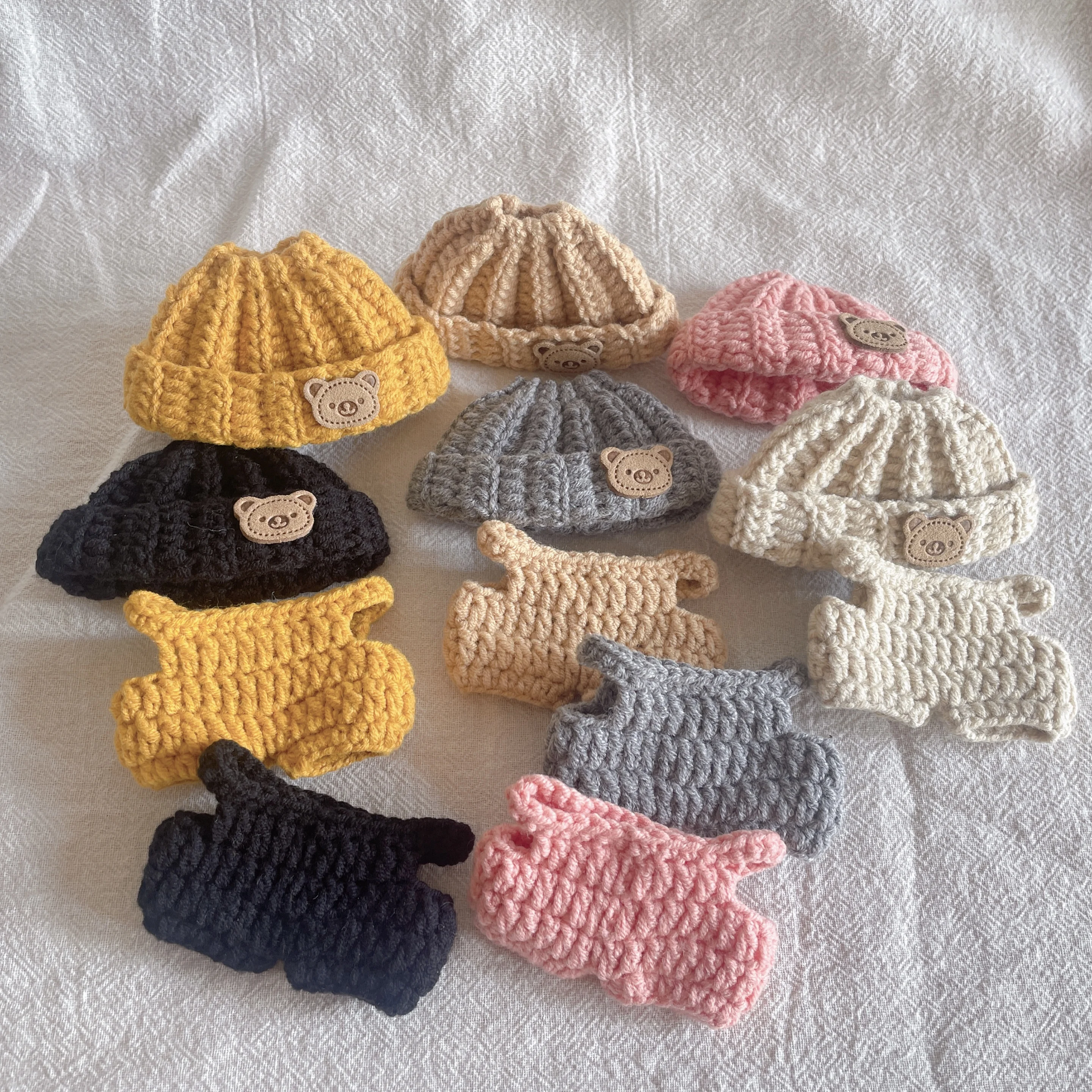 conjunto-de-roupa-para-boneca-labubu-de-croche-em-fio-de-la-artesanal-produto-acabado-estilo-'small-fragrance'-acessorios