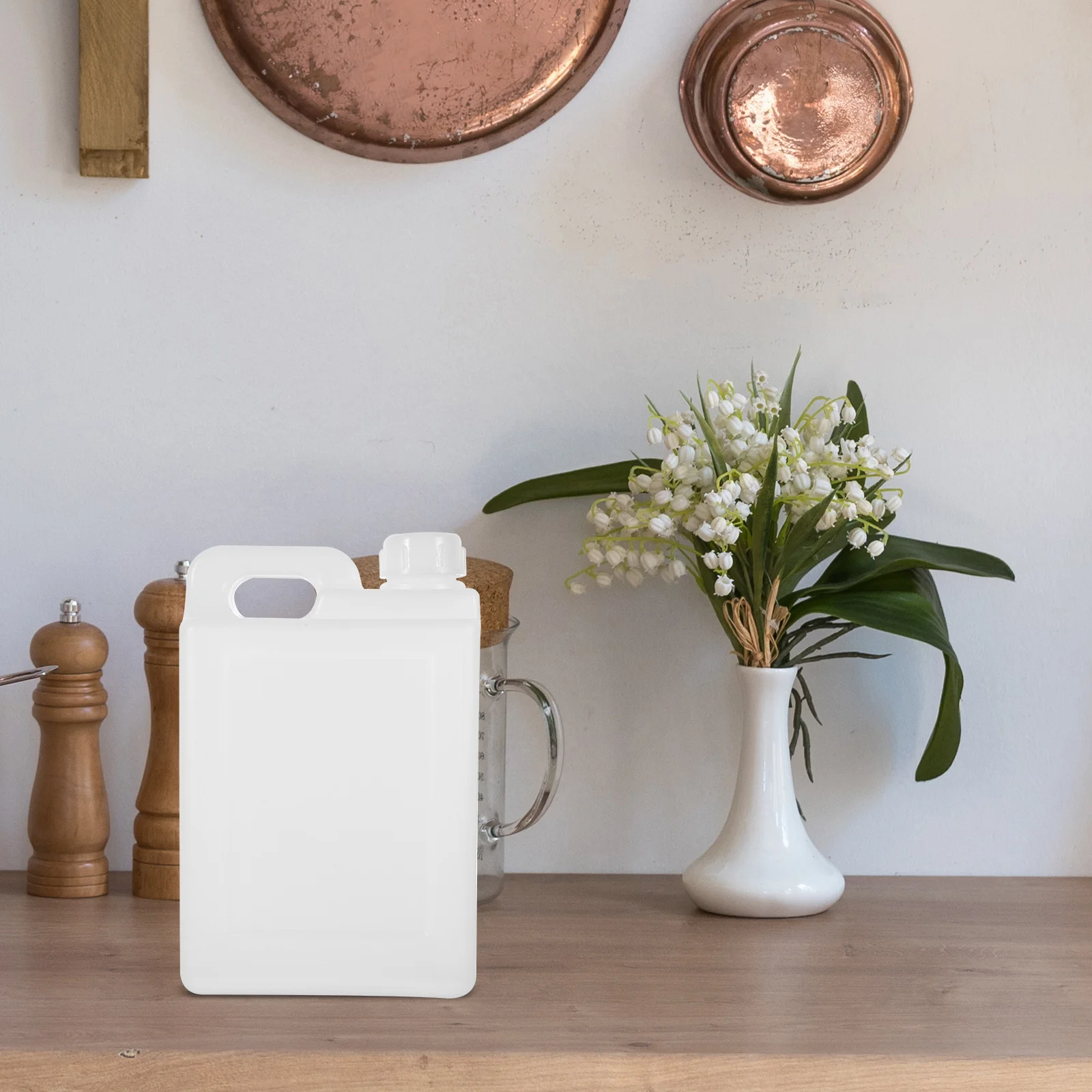 Flat Plastic 1L White Liquid Container Oil Water Jug Storage Bottle Cap Reusable for Beverage Lab Use