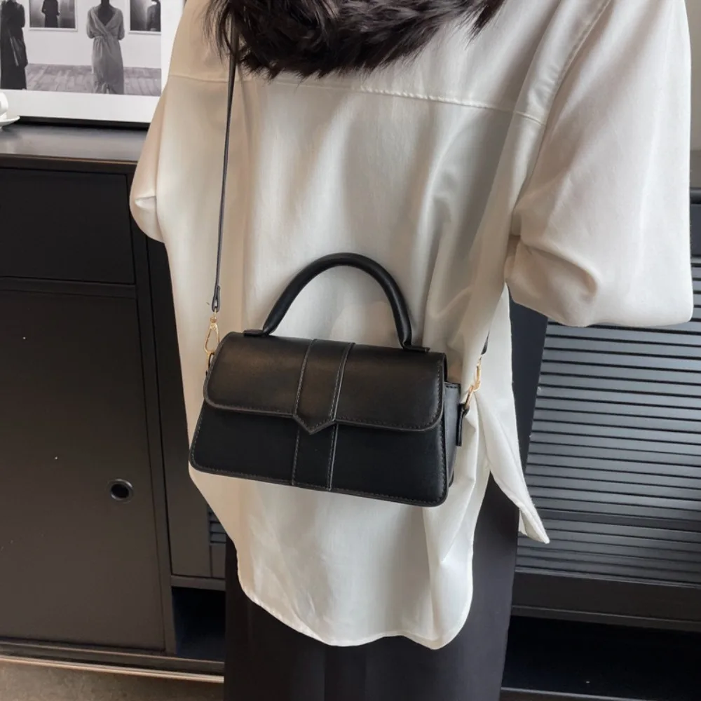 

Fashion PU Leather Shoulder Bag High-capacity Solid Color Underarm Bag Zipper Crossbody Bag Girl