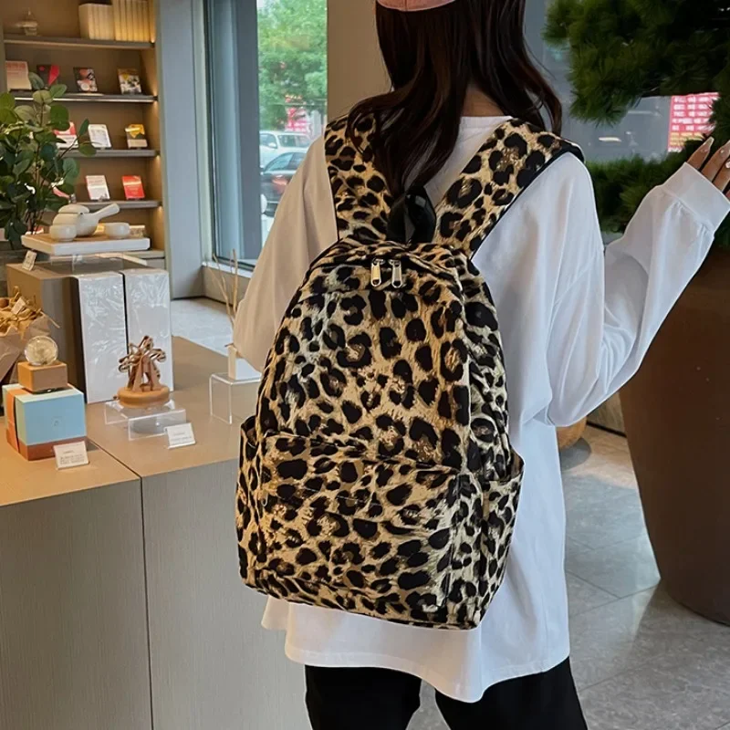 Trendy Girls Backpack Leopard Print Female College Student Backpack Middle School Student Bag Laptop Computer Bag Mochila