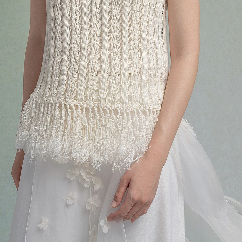 Women's Knitted Tassel Design Hollow out Knitwear Cotton V-Neck Short Sleeve Top Fashionable Textured Lace-Up Bohemian Style