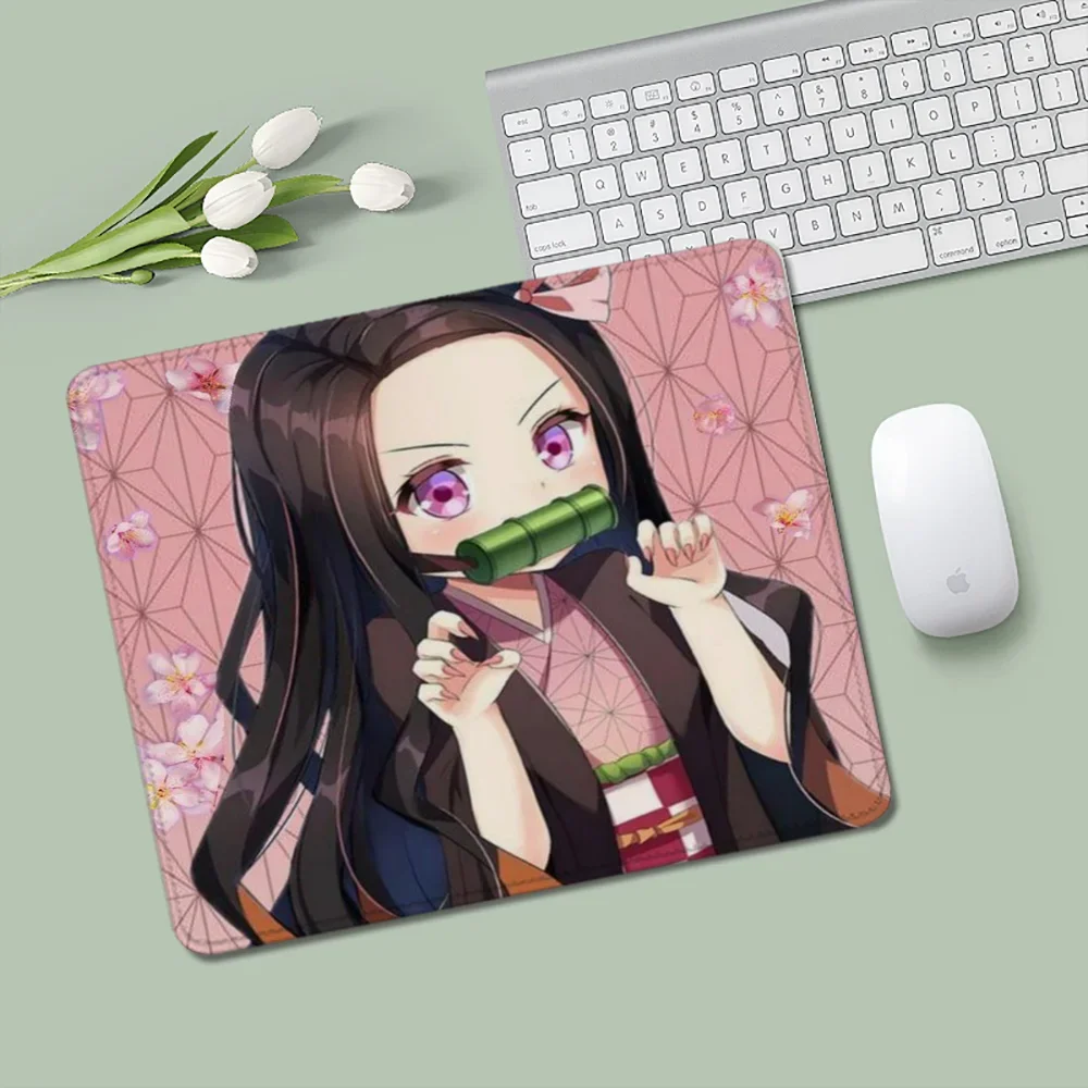 Alas Mouse Gaming Aksesori Kantor Gamer Karpet Kantor Demon Slayer Aksesori Meja Lucu Alas Mouse Anime Tikar Gadget Mause