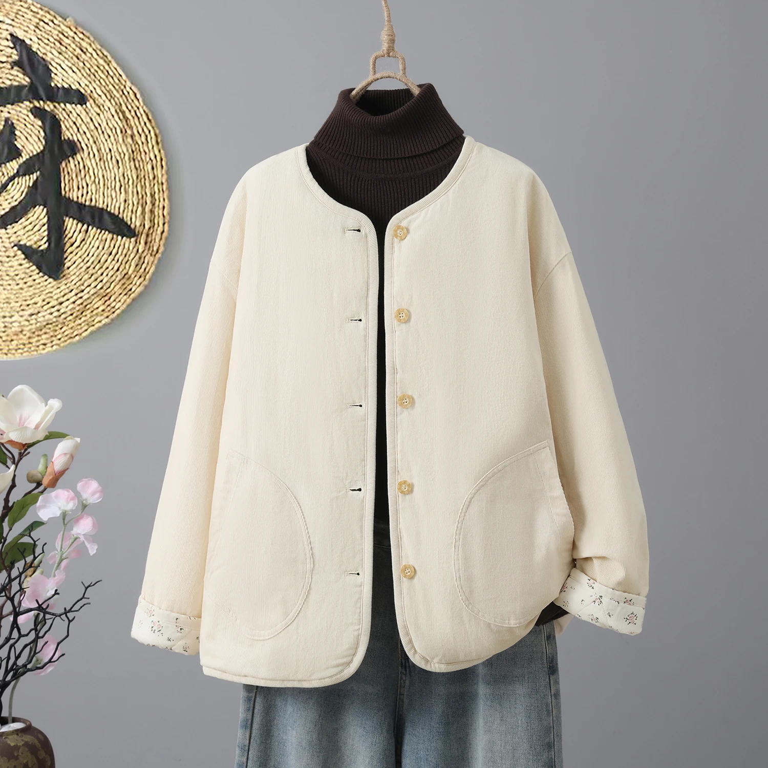 

Оригинальная женская осенне-зимняя легкая теплая двусторонняя одежда, хлопковая куртка, повседневная одежда с хлопковым наполнителем, круглая, такая же...