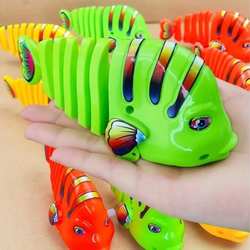 Plastic Wind-Up Wiggle Fish Toys Cartoon Clockwork Fish Toys Newborn Spring Fish Children's Toys Clockwork Swing Fish Toys