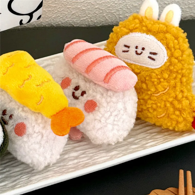 Deliciosos adornos colgantes, llavero de muñeca creativo, regalo, bonito llavero de Sushi de felpa, decoración de mochila temática alimentaria