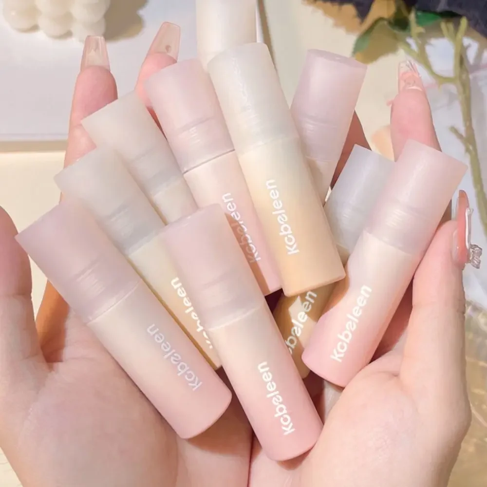 リッププランプマットリップグロス 7色展開 長持ちアイスクリームリップスティック 唇の弾力性を高め、保湿リップケア