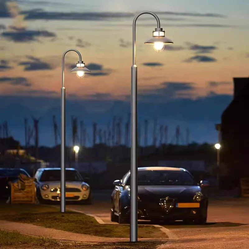Factory Price Outdoor IP65 Waterproof LED High Pole Landscape Light Street Post Lamp for Road & Garden with Light Sensor Control