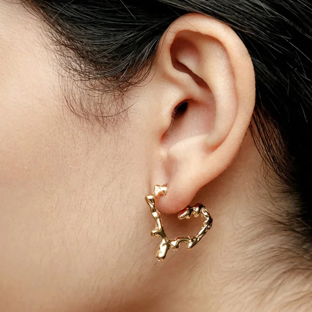 

Stainless Steel PVD 18K Gold Plated Tarnish Waterproof Irregular Heart Hoop Earrings For Woman Jewelry Wholesale Trendy