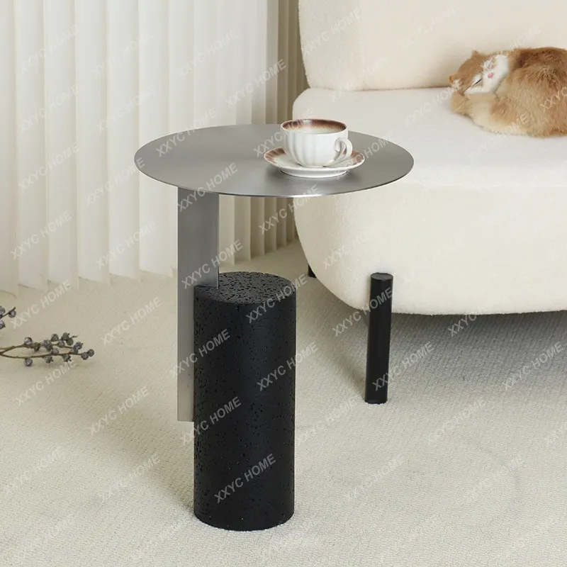 The side of the travertine sofa is a few marble light luxury high-end corners
