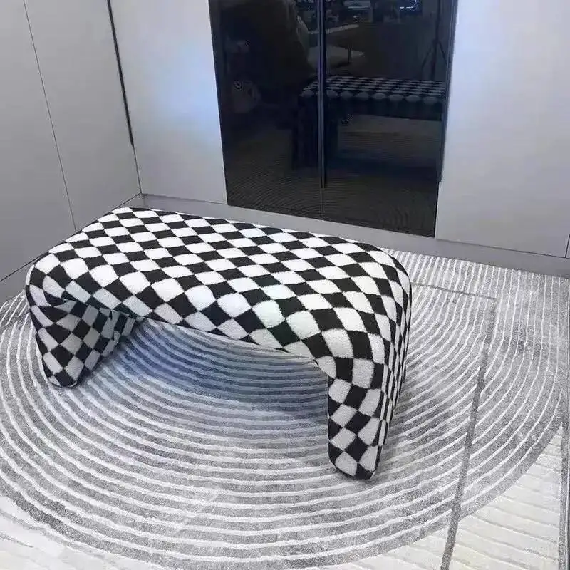 Wohnzimmermöbel Sofa Stuhl Nordischer Minimalistischer Schuhwechselhocker Sofa Schwarzer Hocker Kreativer Weißer Schachbrett-Stuhl