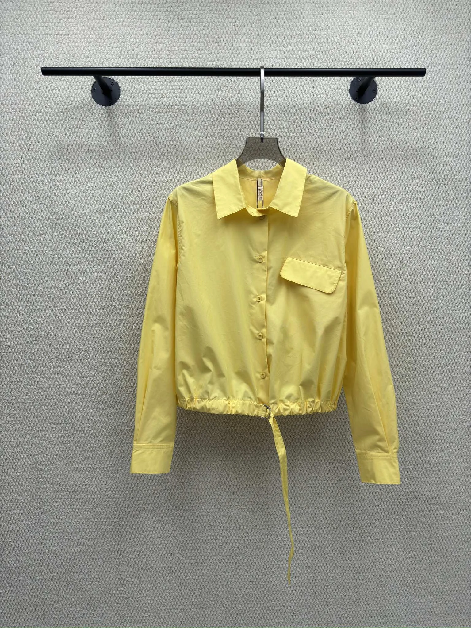 

Женская короткая рубашка в повседневном стиле, модная, универсальная, с отложным воротником, с поясом, с длинным рукавом, весна-осень, полиэстер, хлопок...