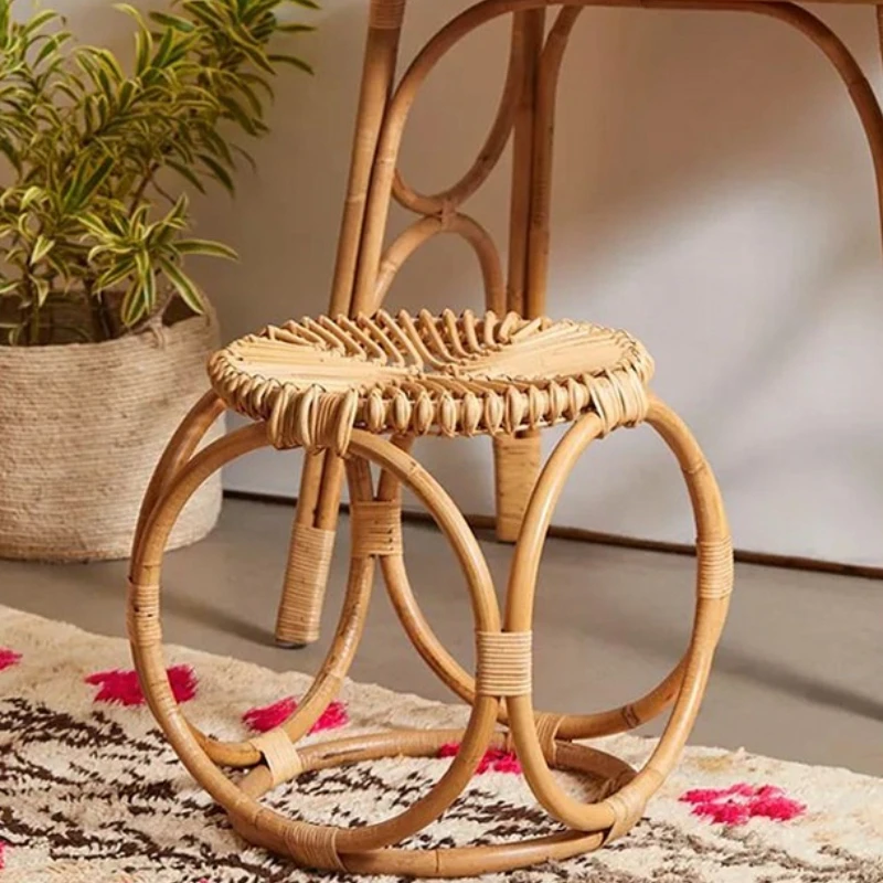 Vintage Rattan Round Stool French Stylish Vanity Seat Retro Entryway Shoe Changing Chair for Restaurant Aesthetic Home Decor