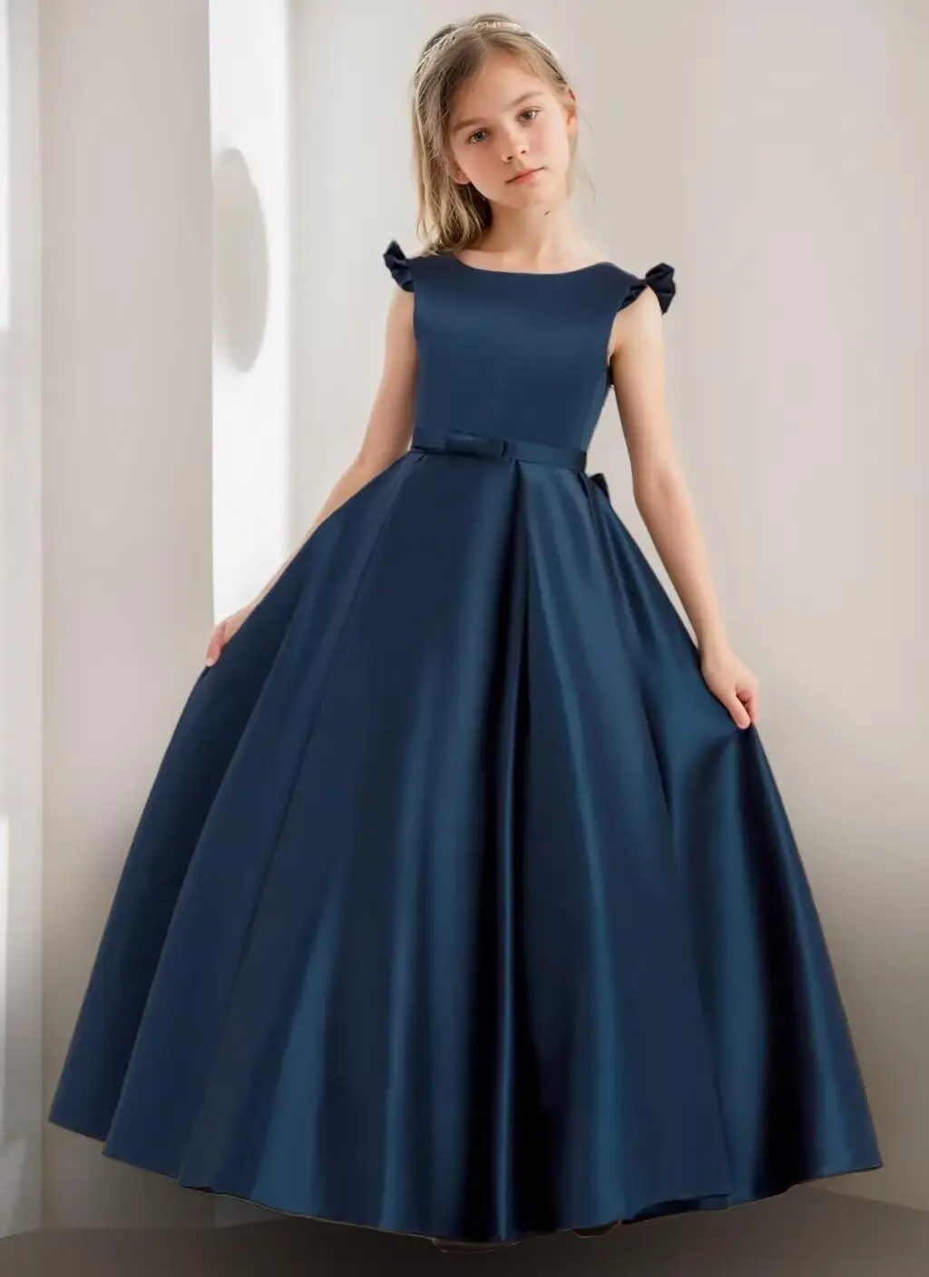 Satin Flower Girl Dress， Round Neck Princess Birthday Party Ball Dress, Girl Sleeveless Formal Evening Communion Dress, with Bow