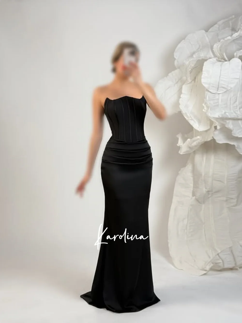 

Customized Black New Year Evening Dresses Strapless Saudi Arabia vestidos de noche With Sheer Gloves Formal Evening