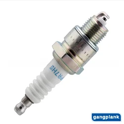 Universal Outboard Engine Spark Plug for Yamaha 2-stroke 4/6/8/18/25/30/40/60 HP BPR7HS