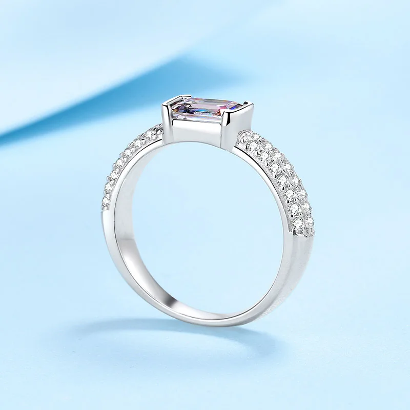 1ct Women's Emerald Cut Moissanite Ring PT950 Platinum Comfortable Fit Skin-Friendly Soft Touch Fancy Band Jewelry Accessory