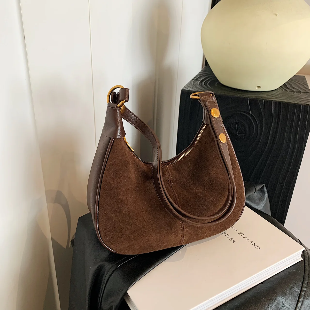 

Autumn Winter Hobo Bag, Fashion Shoulder Purse for Women, Luxe Crossbody Tote, Chic Day-to-Night Bag, Trendy Top Handle Bag​