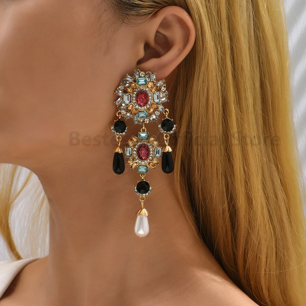 New Bohemian Earrings Ladies 2025 Luxury Trendy Design Geometry Crystal Vintage Ethnic Pendientes Accessories For Women Jewelry