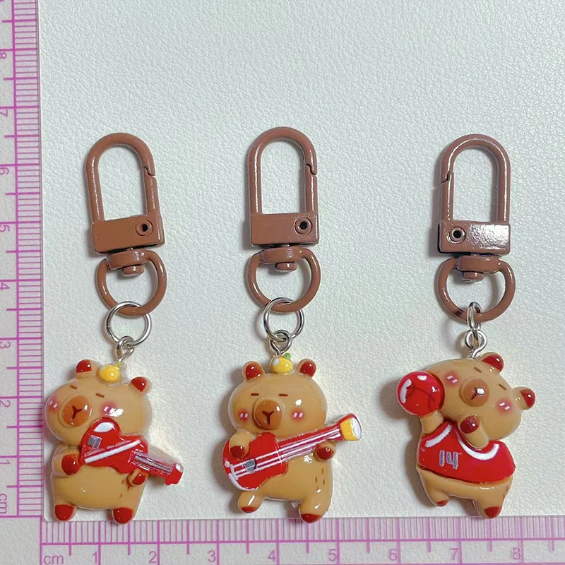 Fashion Animal Capybara Keychain Creative Resin Bag Hanging Keyring Cute Kapibara Pendant Bag Hanging Cute Key Accessories