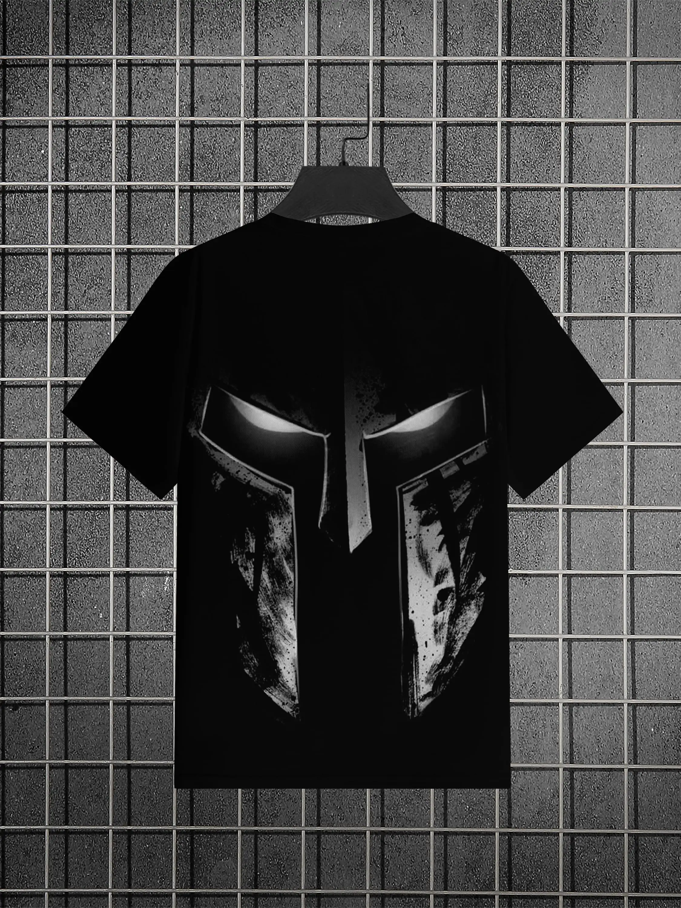 New men's short-sleeve T-shirt, loose-fitting and tailored with printed designs, versatile basic crew-neck top suitable for spri