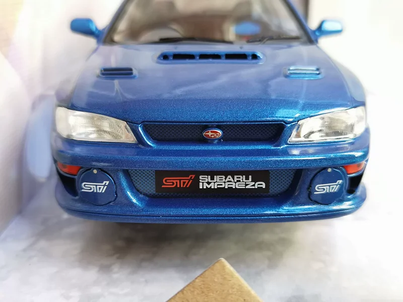 1:18 Scale 1998 Impreza 22B Simulation Alloy Car Model Diecast Toy Collectible Ornament Souvenir