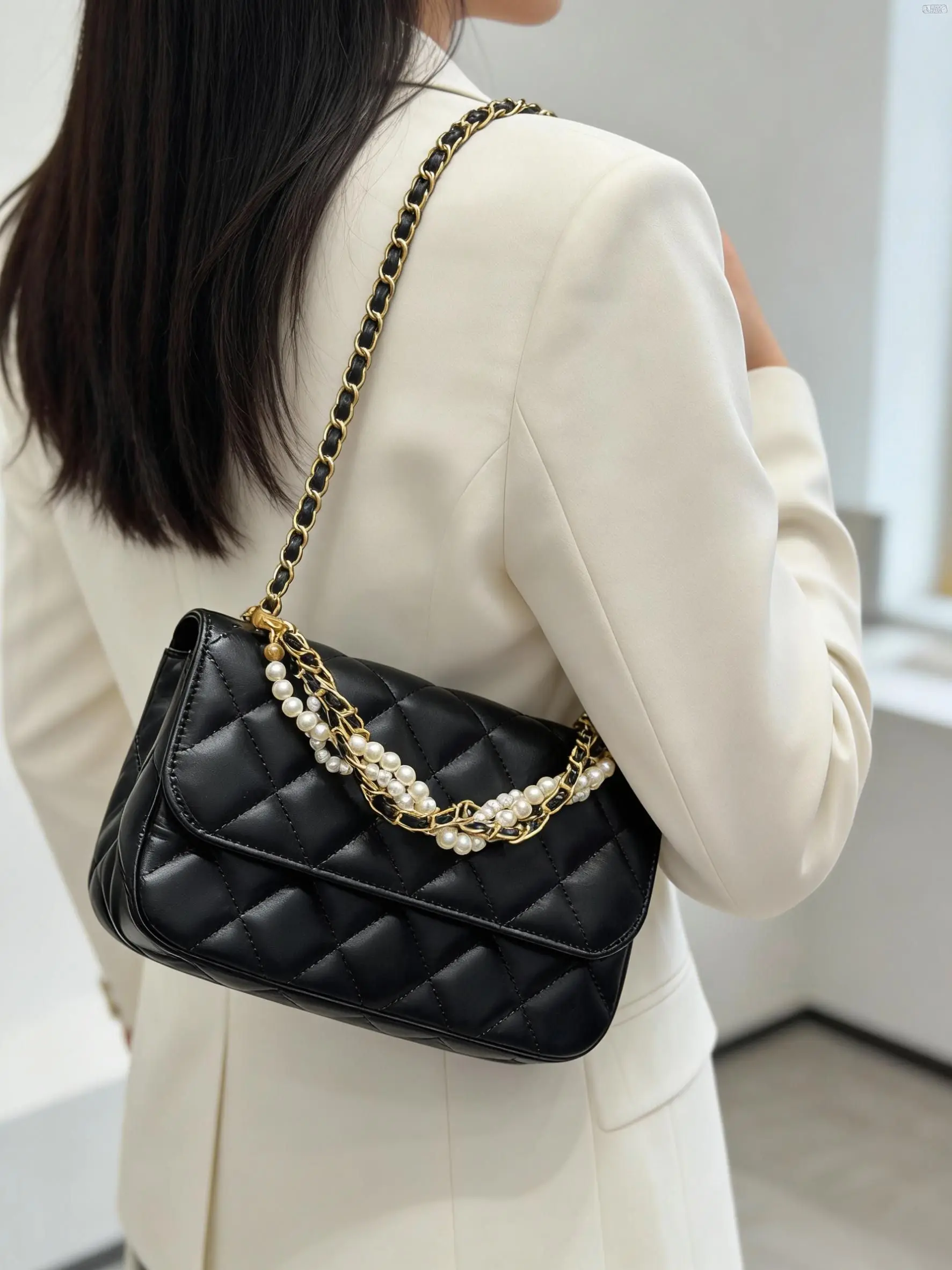 

Модная универсальная маленькая квадратная кожаная сумка через плечо, повседневная сумка нового стиля, диагональная сумка для поездок на работу, женская сумка, роскошная сумка