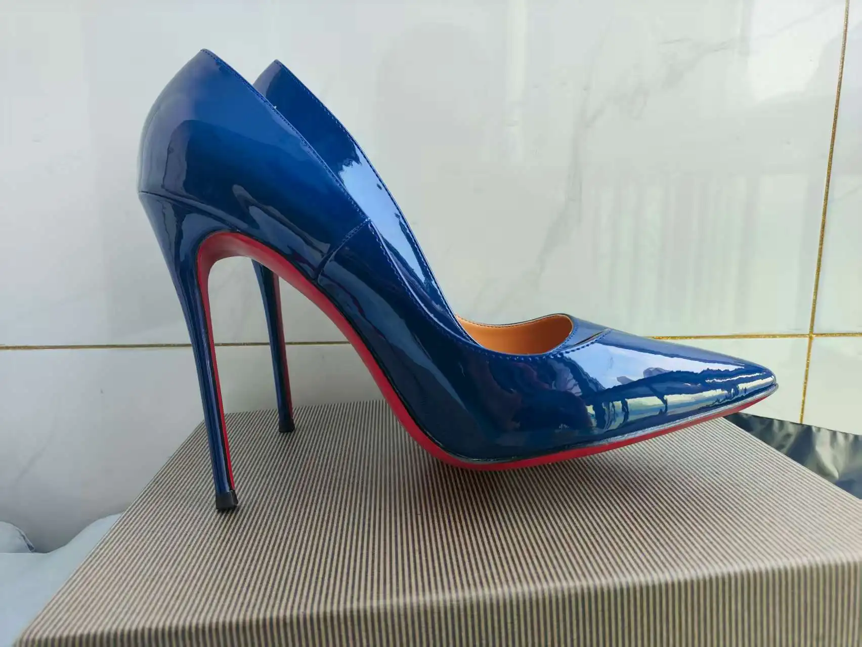 

35-48 size slim high heels women's high heels sexy pointed wedding shoes party high heels patent leather neutral shoes